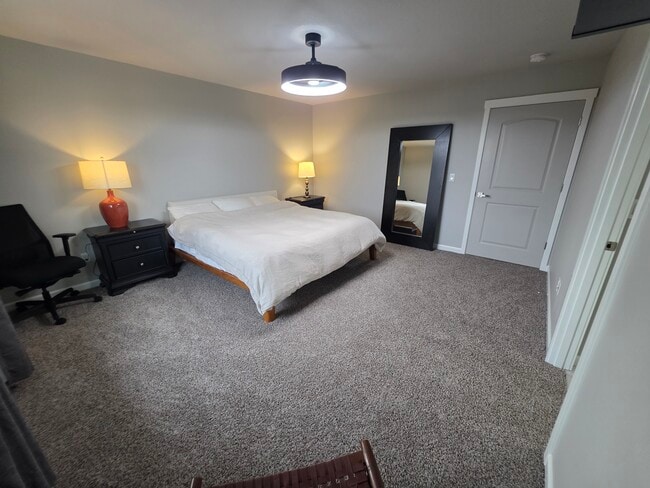 property at 10721 NE 109th St