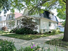 5701 N Keystone Ave in Chicago, IL - Building Photo