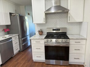 945 Evergreen Ave in San Leandro, CA - Foto de edificio - Building Photo