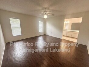 5721 Manchester Dr W in Lakeland, FL - Building Photo - Building Photo