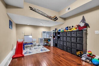 152 Redpine Loop in Old Bridge, NJ - Building Photo - Building Photo