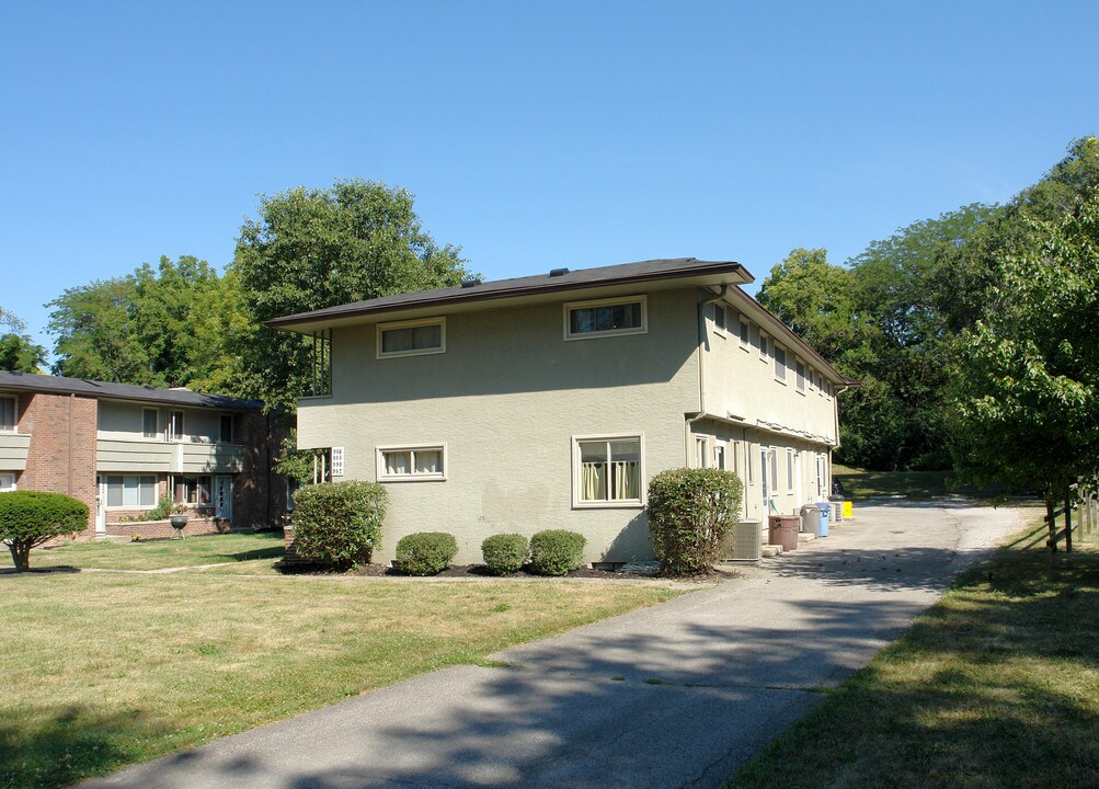 986-992 Hilo Ln in Columbus, OH - Foto de edificio