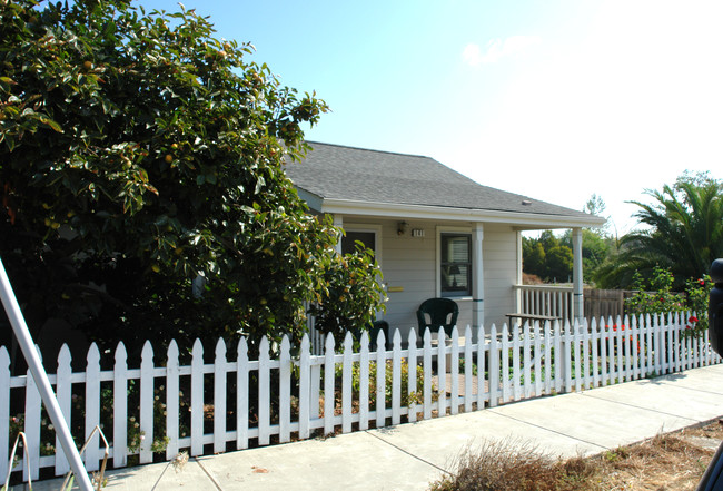 141-149 E E St in Benicia, CA - Building Photo - Building Photo