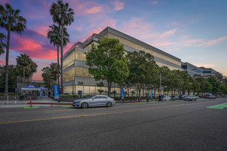 The 24th Street Manor in Santa Monica, CA - Building Photo - Building Photo