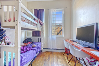 148 Cornelia St in Brooklyn, NY - Building Photo - Building Photo