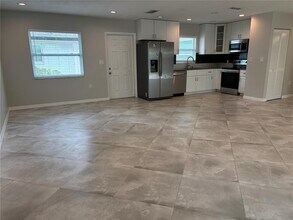 5839 Erin Ln S in St. Petersburg, FL - Building Photo - Building Photo