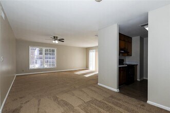 4500 Shannon Blvd in Union City, GA - Building Photo - Building Photo