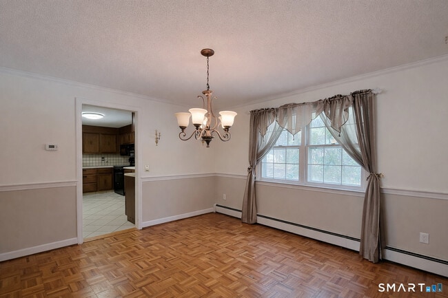 12 Hilltop Dr in Canton, CT - Building Photo - Building Photo