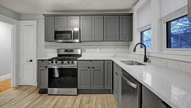 11 Ginita St in Boston, MA - Building Photo - Building Photo