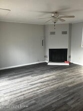 1402 Mark Trail Rd in Louisville, KY - Building Photo - Building Photo