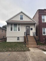 6502 S Kilpatrick Ave in Chicago, IL - Building Photo