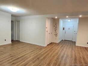 65 Glenbrook Rd, Unit APT 6B in Stamford, CT - Building Photo - Building Photo