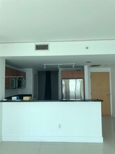 244 Biscayne Blvd, Unit 2103 in Miami, FL - Building Photo - Building Photo