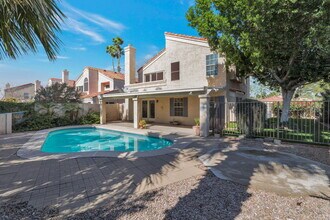 6719 W McRae Way in Glendale, AZ - Building Photo - Building Photo