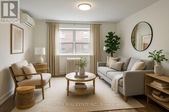 391 Sherbourne St in Toronto, ON - Building Photo - Building Photo