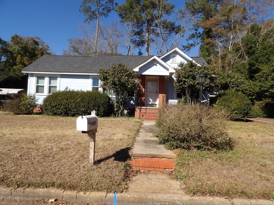 808 Crawford Ave in Enterprise, AL - Building Photo