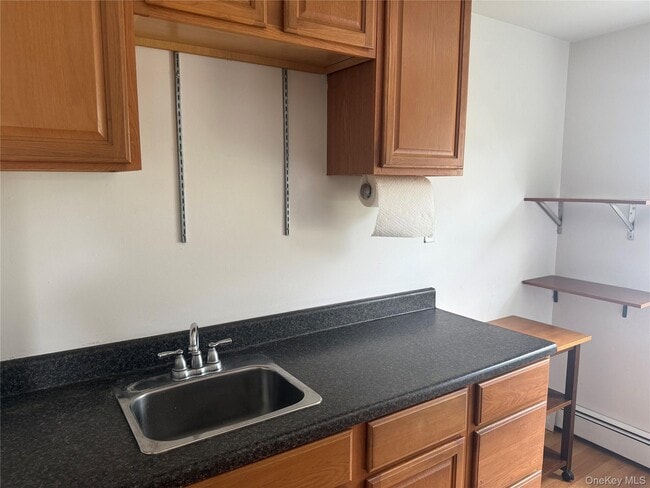 264 Linden Ave in Westbury, NY - Building Photo - Building Photo