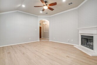 11608 Champion Creek Dr in Frisco, TX - Building Photo - Building Photo
