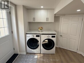 52 Burgby Ave in Brampton, ON - Building Photo - Building Photo