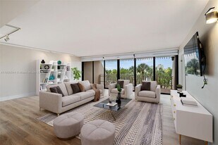 1 Grove Isle Dr, Unit A206 in Miami, FL - Building Photo