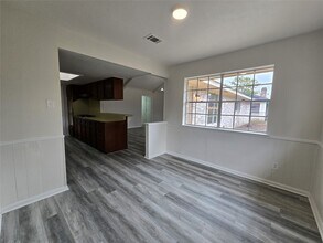 4019 Lemon Tree Ln in Houston, TX - Building Photo - Building Photo