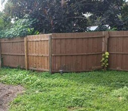 6232 62nd Ave N, Unit B in Pinellas Park, FL - Building Photo - Building Photo