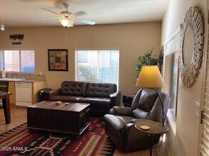 16545 E Gunsight Dr in Fountain Hills, AZ - Foto de edificio - Building Photo