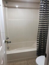15018 Royal Palm Ct in Miami Lakes, FL - Building Photo - Building Photo