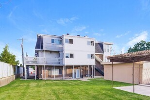 2182 W 5600 S in Roy, UT - Building Photo