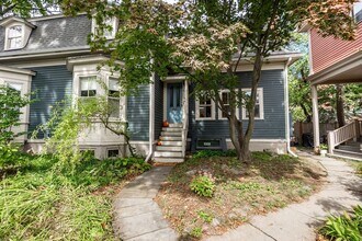 69 Walker St in Cambridge, MA - Foto de edificio - Building Photo