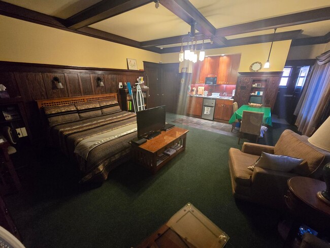 212-218 Washington Ave in Richmond, CA - Building Photo - Building Photo