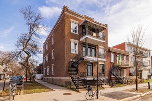 2644 Saint-Zotique Rue E in Montréal, QC - Building Photo