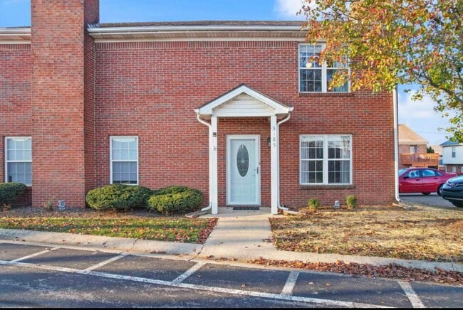 property at 3185 Mapleleaf Sq