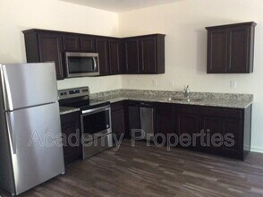 1627 Larkspur Trail in Conyers, GA - Building Photo - Building Photo