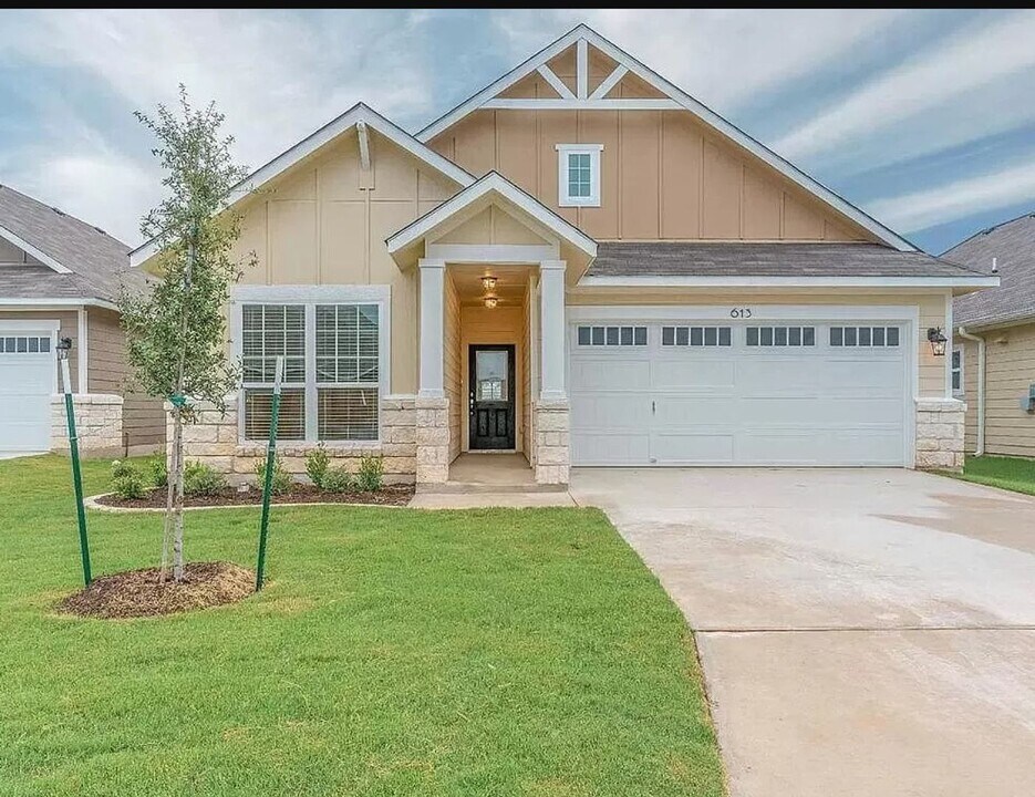 613 Fair Springs Dr in Temple, TX - Building Photo