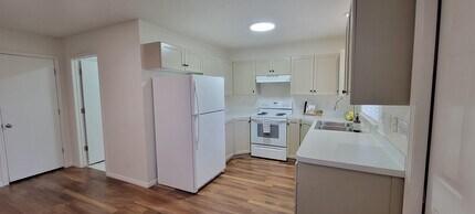 545 W 600 N, Unit 3 in Logan, UT - Building Photo - Building Photo