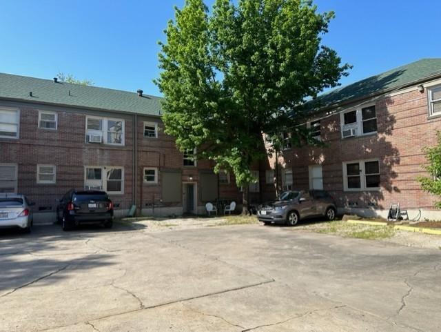 property at 1920 Richmond Ave.