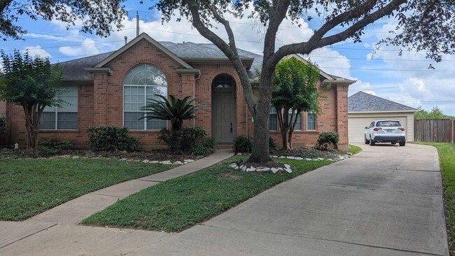 1822 American Elm Ct