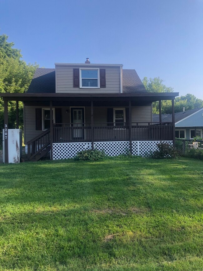 property at 3207 Alpena St