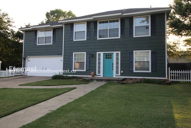 1604 S Kalanchoe Ave W in Broken Arrow, OK - Building Photo - Building Photo