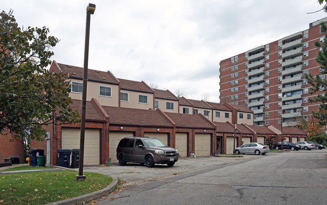 Cedarbrook Park Co-Operative in Toronto, ON - Building Photo - Primary Photo