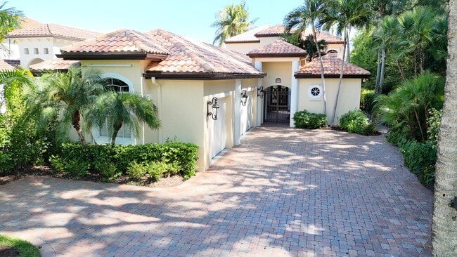 111 Fishermans Way in Jupiter, FL - Building Photo - Building Photo