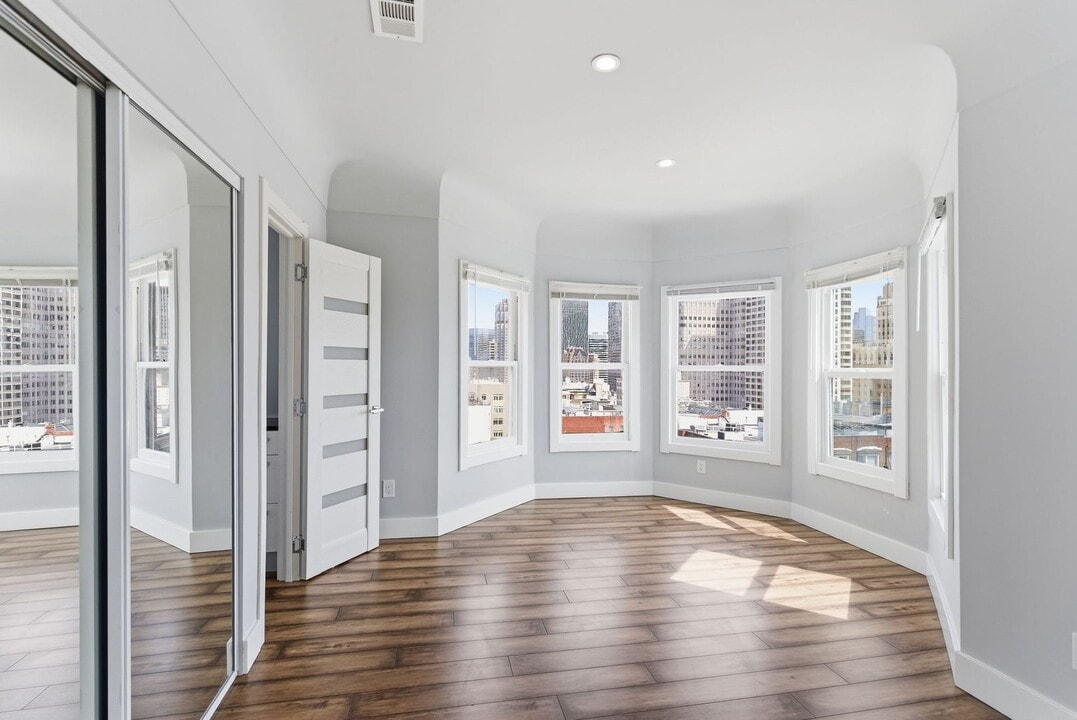 903 Pine St in San Francisco, CA - Building Photo