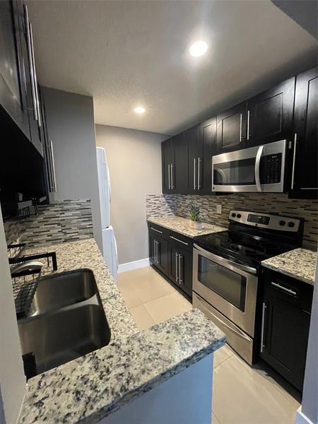 property at 10092 Twin Lakes Dr