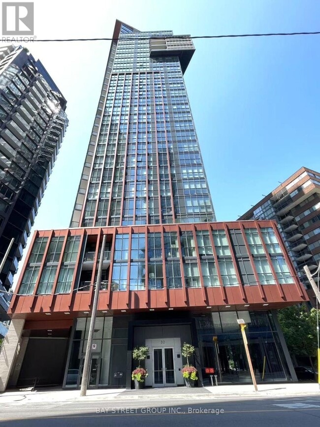 property at 32-832 Davenport Rd