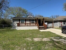 760 Wayne Ave in Van Alstyne, TX - Building Photo