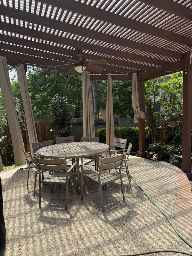 property at 11 Barlow Ct