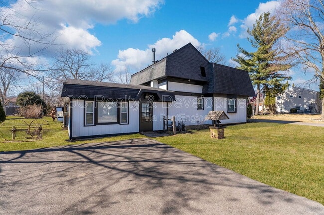 property at 72 Clover Dr