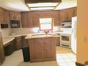5207 W Shore Dr SW in Conyers, GA - Building Photo - Building Photo