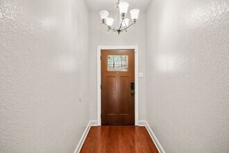 1075 Wood Stream Dr in Grand Prairie, TX - Building Photo - Building Photo